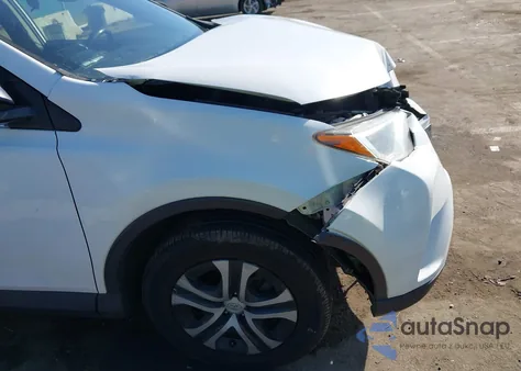 2018 Toyota Rav4 Le z USA, uszkodzony, nr VIN JTMZFREV9JJ210235